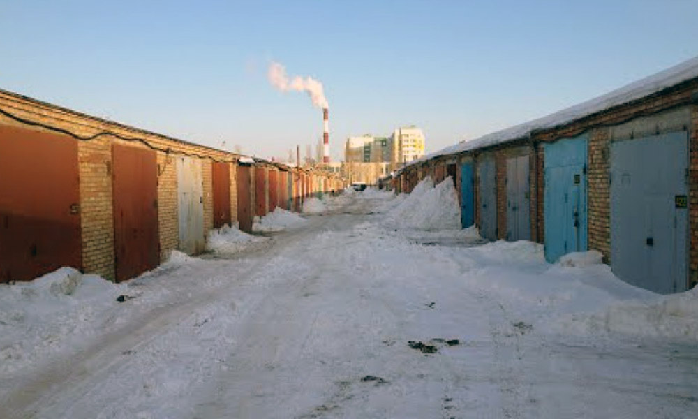 Гараж новодвинск. Зимний гараж. Гаражи зима. Гаражные кооперативы зима.