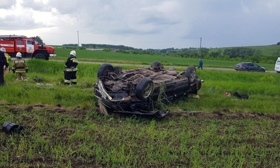 В Урмарском районе погиб водитель «Волги»