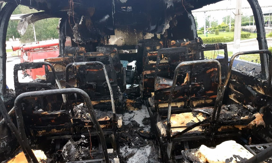 В Канаше сгорел междугородний автобус