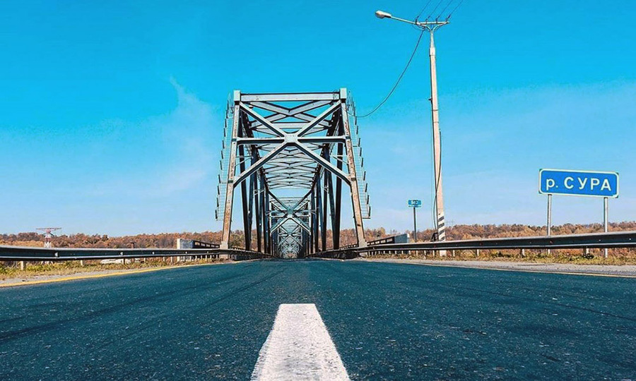 В Ядринском районе на трассе М7 закрыли движение по старому мосту через Суру
