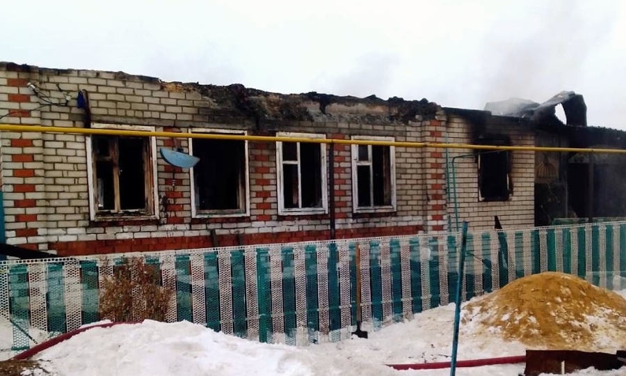 Семейная пара пострадала при пожаре в Комсомольском районе